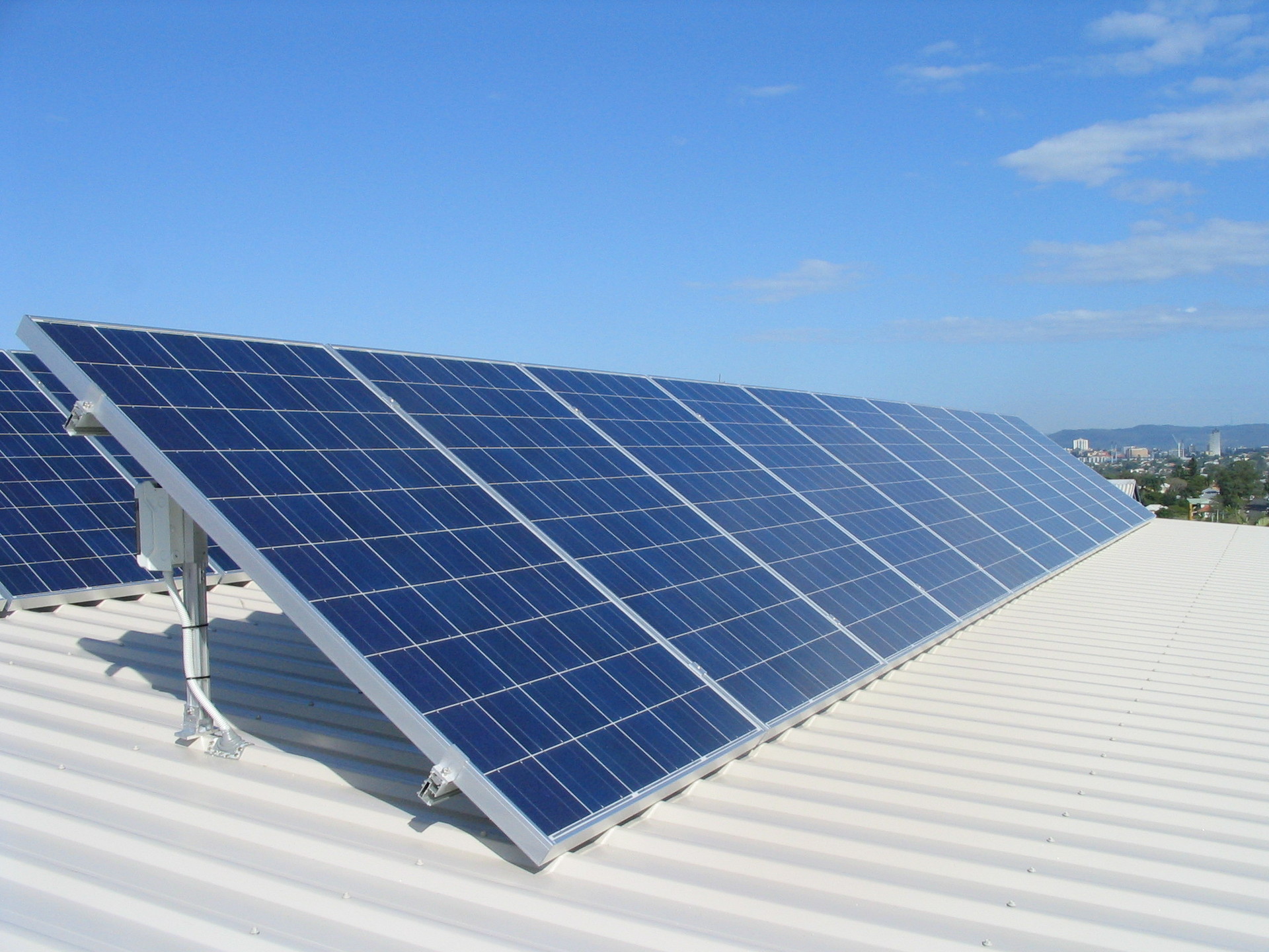 Maintenance Tips for Solar Crystalline Panels